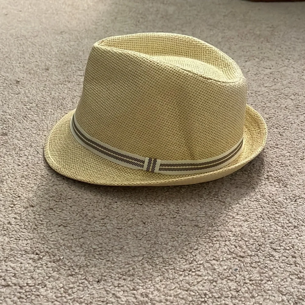 Straw Fedora - Picture 3 of 3